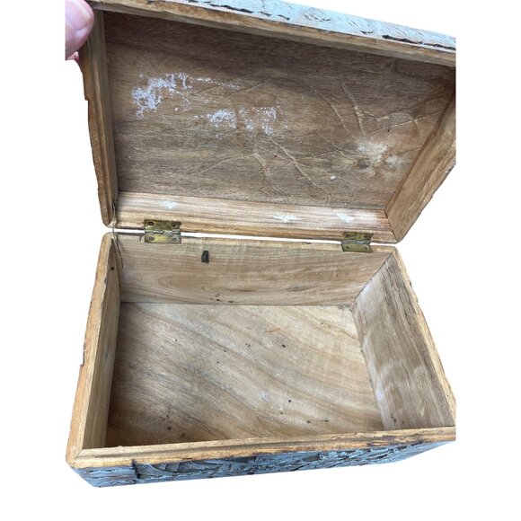 Vintage Hand Carved Wooden Storage Box Medieval Folk Art Design size 11.5"x7.5" - Picture 6 of 16